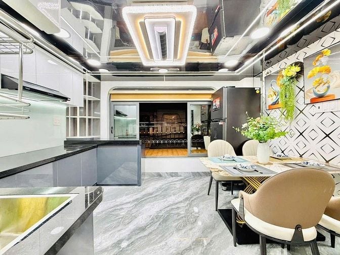 HH1% NHÀ 4 PHÒNG NGỦ 6 WC CÁCH MẶT TIỀN CHỈ 20M XE HƠI NGỦ TRONG NHÀ