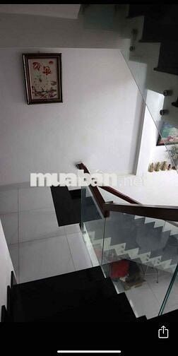 Cho thuê nhà mới đường nội bộ có thang máy bàu cát