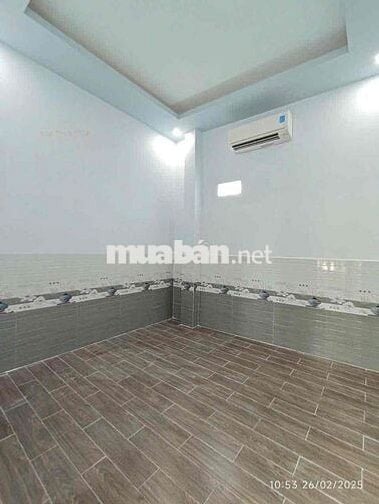 Nhà Trệt Lầu Mới 2pn sẵn 2 máy lạnh hẻm Đường 30/4