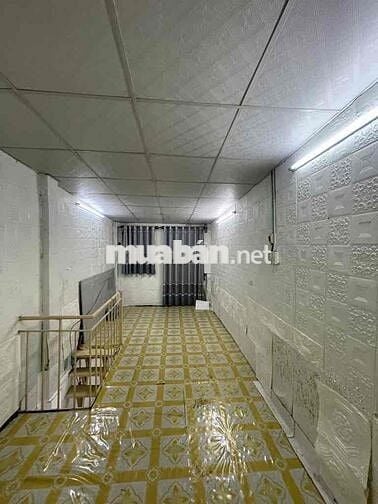 Hẻm ba gác thông, ngang 5.2m, diện tích công nhận 31m². Nhà chia làm 2