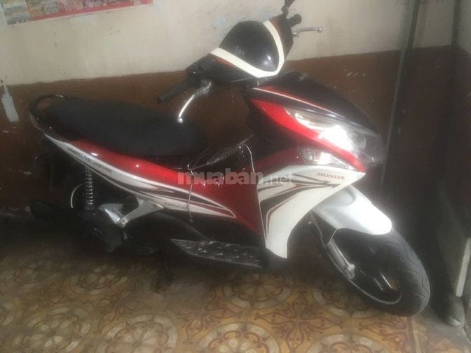 Bán xe Air Blade 2009 máu đỏ đen và Air Blade 2009 máu trắng đỏ đe