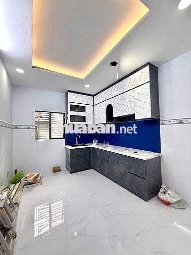 BÁN NHÀ ĐẸP PHÚ ĐỊNH P16 - HẺM XE HƠI - 2 TẦNG 2PN 2WC - NHỈNH 4 TỶ .