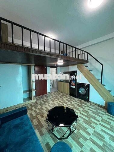 Ngay cầu vượt Hoàng Văn Thụ tiện di chuyển sân bay Q1,3