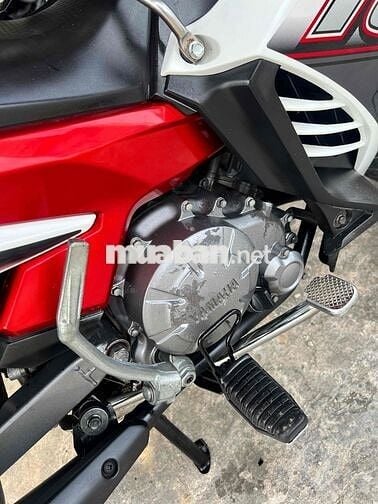 Exciter 135 xe đẹp Máy Zin (trả góp)