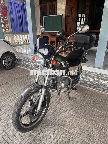 Suzuki GN-125 2F 2018 Xanh quân đội