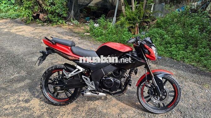 Rebel USA màu Đỏ đen Đã sử dụng