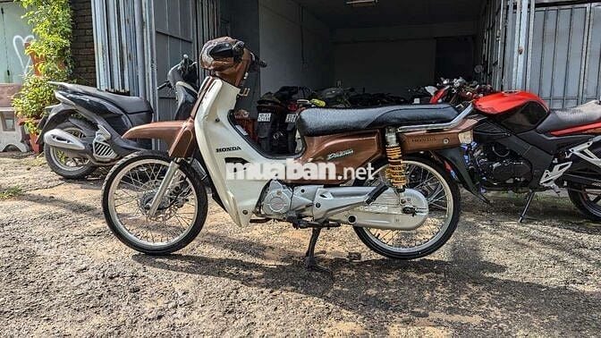 Honda Super Dream 110 Nâu Trắng Đã tân trang