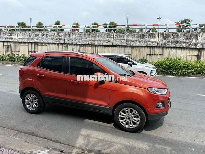 Ford EcoSport 2014 Titanium 1.5L AT - 100000 km zi