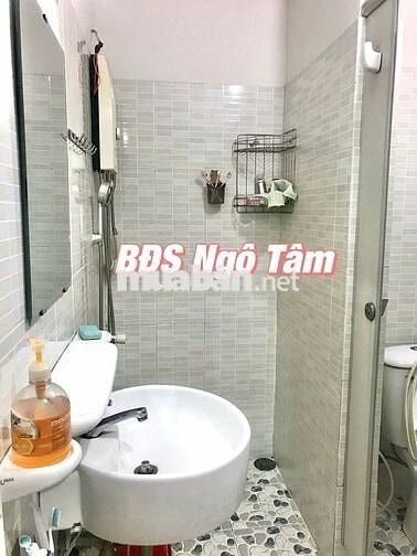 Chính chủ cho thuê căn Ehome 3 1PN,1 WC, có NT. Giá 5,5 triệu/tháng