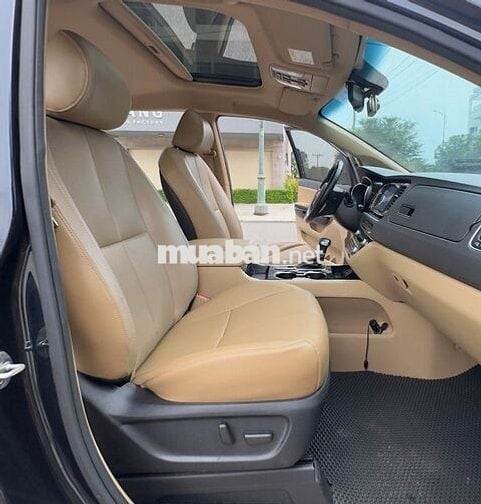 KIA Carnival 2.2D Signature 2022 - 35000 km