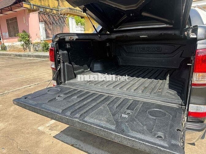 Mazda BT 50 2016 2.2L 4x4 MT - 100000 km