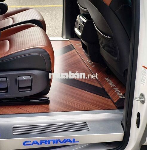 KIA Carnival 2.2D Signature 2022 - 35000 km