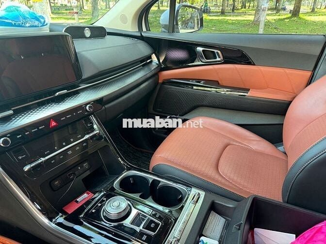 KIA Carnival 2.2D Signature 2022 - 35000 km