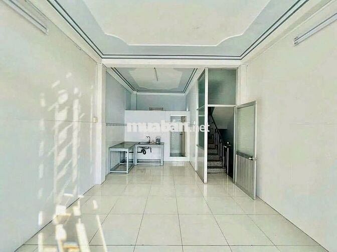 Cho thuê nhà mặt tiền phạm ngũ lão gần công viên hùng vương 13 triệu