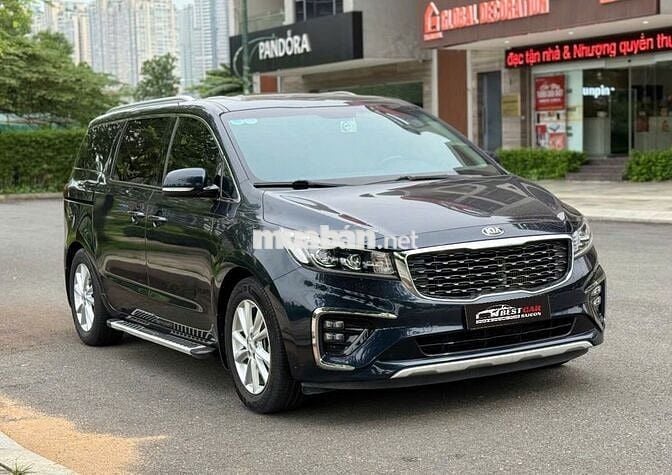 KIA Carnival 2.2D Signature 2022 - 35000 km