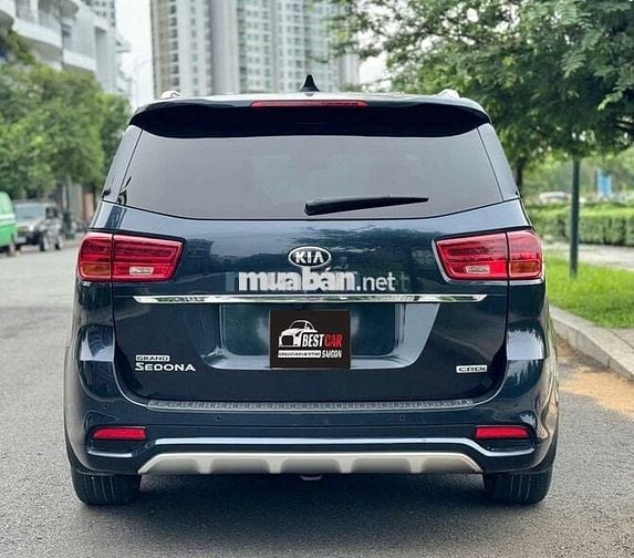 KIA Carnival 2.2D Signature 2022 - 35000 km