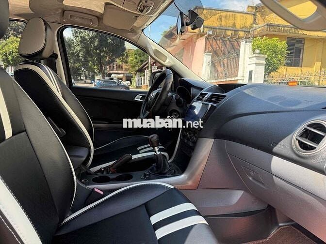 Mazda BT 50 2016 2.2L 4x4 MT - 100000 km