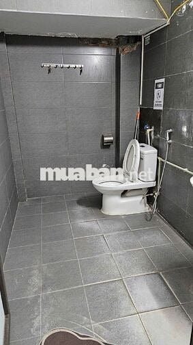 Nhà liền kề phố Trần Kim Xuyến. DT 100m2 x 5 tầng đường rộng 10m