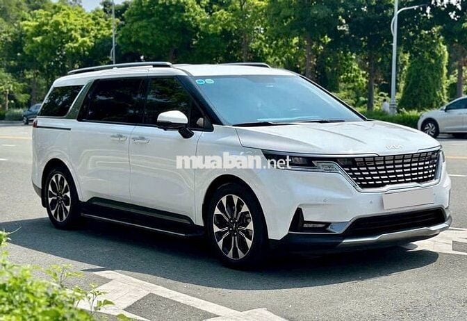 KIA Carnival 2.2D Signature 2022 - 35000 km