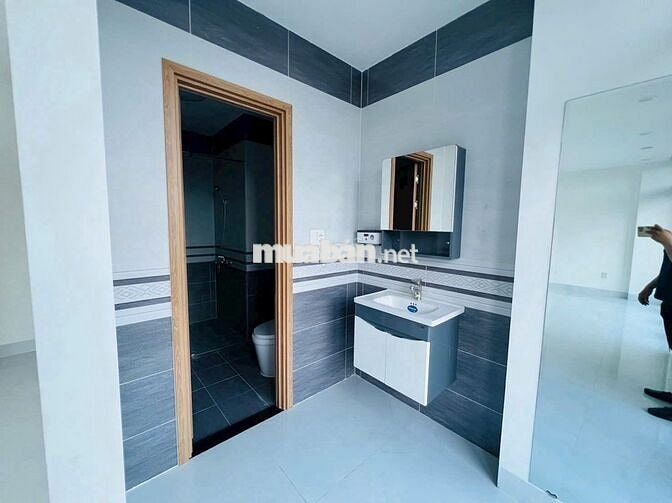 NHÀ ĐƯỜNG YÊN THẾ DIỆN TÍCH: 7X20M TRỆT 3 LẦU CHO THUÊ