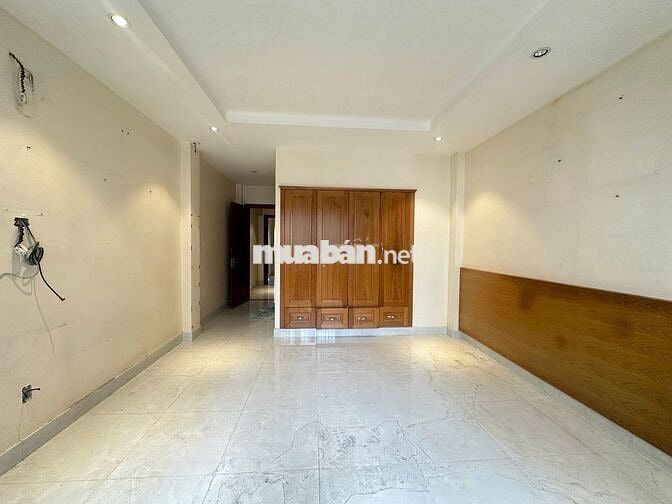 NHÀ ĐƯỜNG CỬU LONG DIỆN TÍCH: 4,5X20M TRỆT 3 LẦU CHO THUÊ