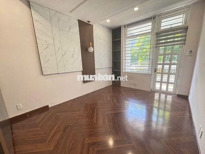 NHÀ ĐƯỜNG PHỔ QUANG DIỆN TÍCH: 8X20M HẦM 3 LẦU CHO THUÊ