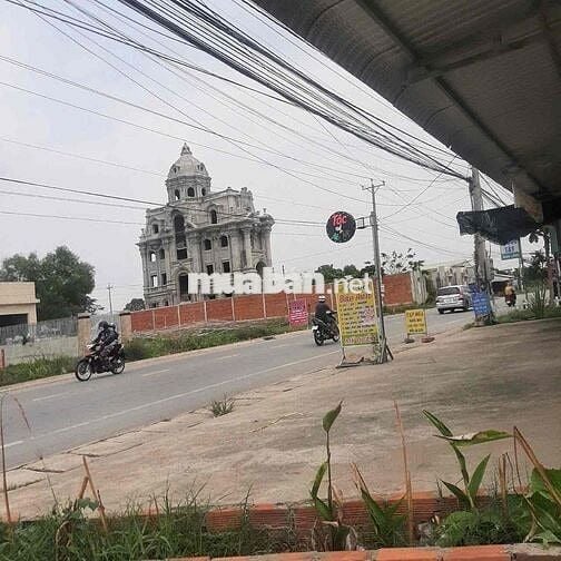 Nhà trọ KV 4 đường 825 cách CV Võ văn tần 2 cây số