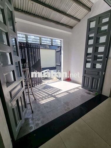 Nhà Mới Sạch Sẽ. Đường Huỳnh Thị 2. Quận 12