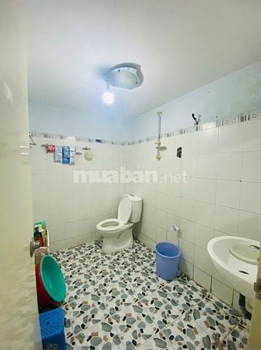 CHO THUÊ NHÀ NGUYÊN CĂN HẺM 266 LÊ THỊ RIÊNG