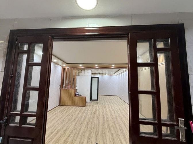 Nhà rộng ở sướng 45m cầu thang bê tông 4 ngủ 3wc 