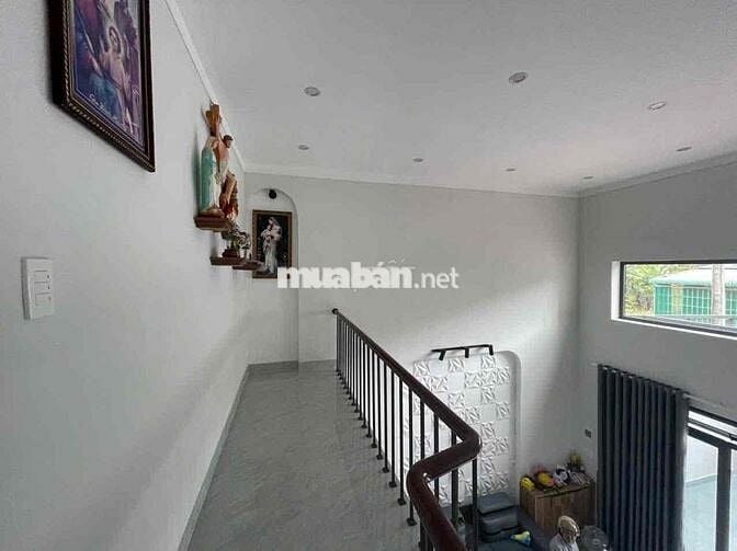 Nhà hẻm Yên Thế Bảo Lộc DT 90m2 Full thổ cư - Nhà mới 3 phòng ngủ