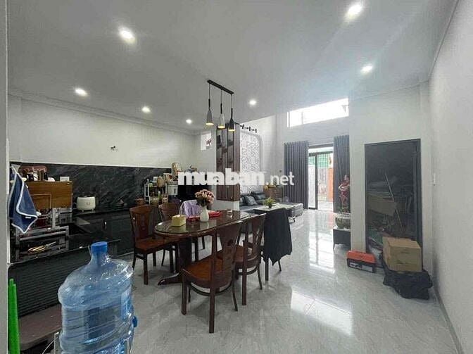 Nhà hẻm Yên Thế Bảo Lộc DT 90m2 Full thổ cư - Nhà mới 3 phòng ngủ