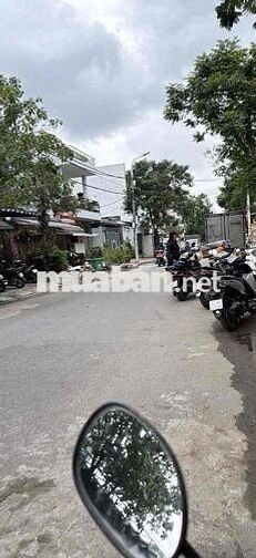 chinh chủ gửi bán đất tặng nhà kho , đường đoàn hữu trưng