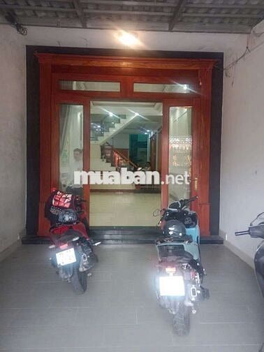 Sân ô tô, dt 4,2x21m 4pn 4wc hẻm 8m thông nhà mới đẹp