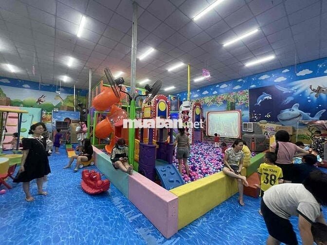 SANG KHU VUI CHƠI TRẺ EM HOẠT ĐỘNG ĐANG ĐÔNG KHÁCH , MB DT : 350 m2