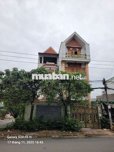 💥Cho thuê Biệt thự DT 10X23 Biệt thự 4lầu Mặt Tiền