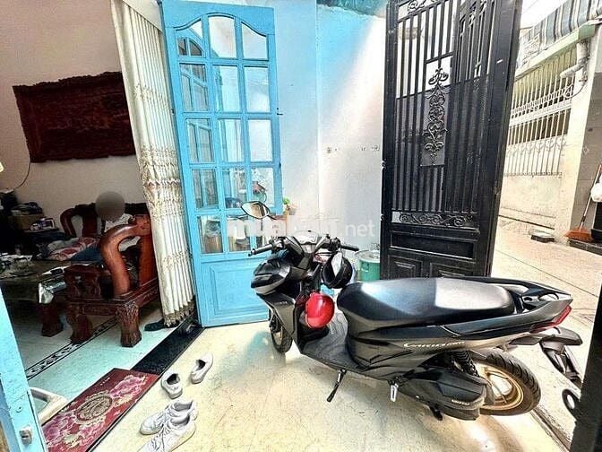 NHÀ ĐẸP 2 TẦNG, DT (4,2X15)M2, NỞ HẬU, SÁT MẶT TIỀN, 5,1 TỶ CÒN TL