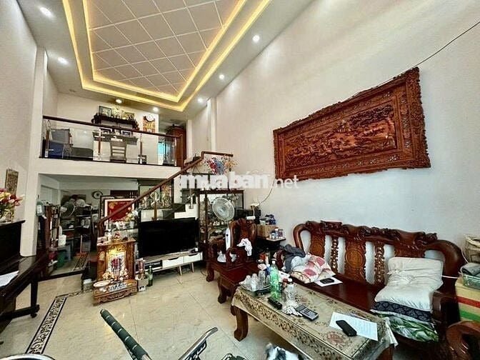 NHÀ ĐẸP 2 TẦNG, DT (4,2X15)M2, NỞ HẬU, SÁT MẶT TIỀN, 5,1 TỶ CÒN TL