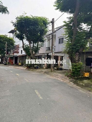 Cần cho thuê nhà khu 10ha PTTN Q12 DT 5,5x24 có gác lửng 3PN .2WS