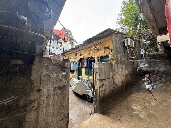 Bán gấp mảnh Đất 50m², mt 4.2m giá 13 tỷ phố Lạc Long Quân, Tây Hồ