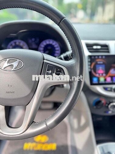 Hyundai Accent 2013 1.4 AT - 90000 km
