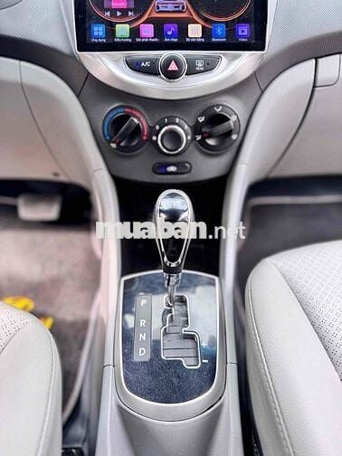 Hyundai Accent 2013 1.4 AT - 90000 km