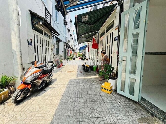 Sang hợp đồng nhà liền kề 1 trệt 2 lầu, 3Pn, 2wc