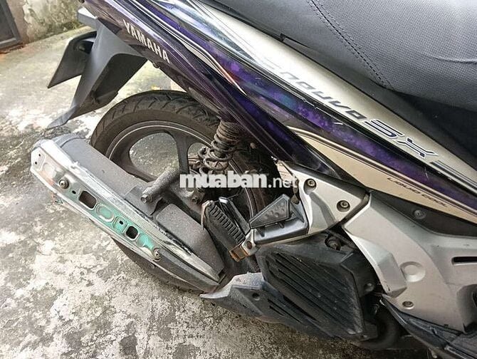 Nhà trật ra gấp xe nhà ít di