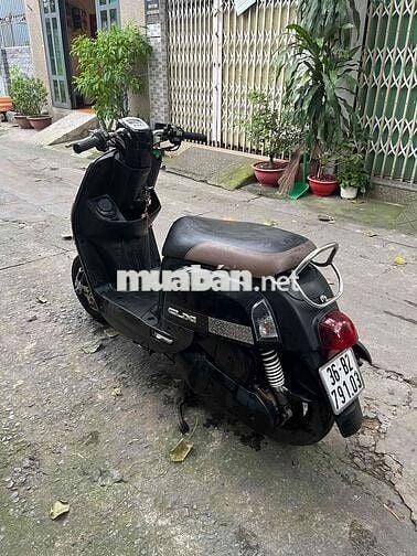 Yamaha Cuxi màu Đen