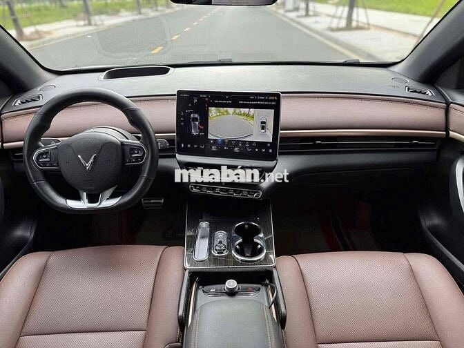 VinFast VF6 2025 Plus - 18000 km