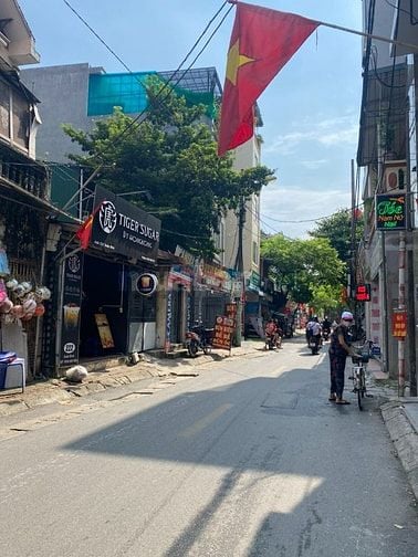 Mặt bằng văn phòng, kho Xuân Đỉnh thang máy phòng cháy 140m2 giá 12tr/