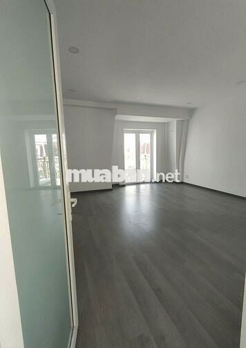 NHÀ ĐƯỜNG NGUYỄN MINH HOÀNG DIỆN TÍCH: 5X9M TRỆT 3 LẦU CHO THUÊ