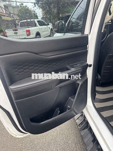 Ford Ranger XLS 2022 1 cầu STĐ 50000 km