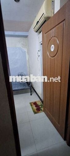 Phòng trọ Q1 tolet riêng, máy lạnh, nước nóng